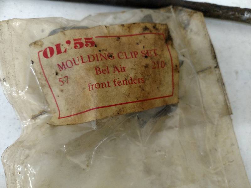 lot 388 image: Clutch Shaft, Master Cyl, Headbolts...