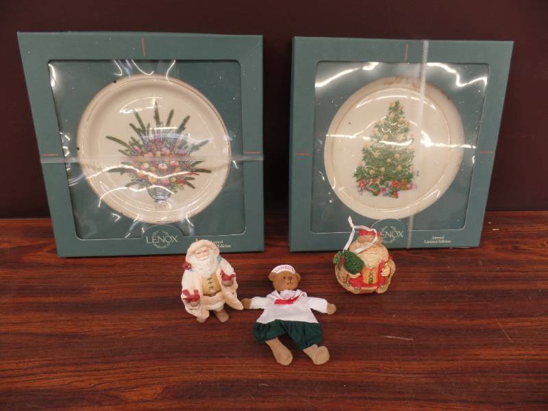 Plates & Ornaments