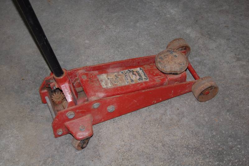 Three Ton Floor Jack