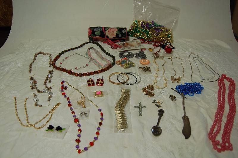 Assorted Jewelry