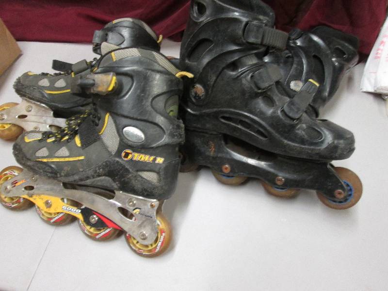 2 Pair Rollerblades Size 6 & 8...