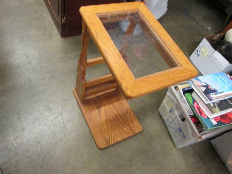Sofa tablemagazine rack, glass top...