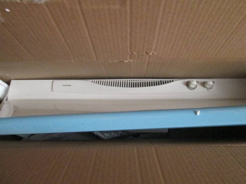 nutone 30 range wood white on white left side is bent out open box untested