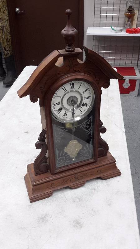 lot 10 image: Mantle cuckoo clock