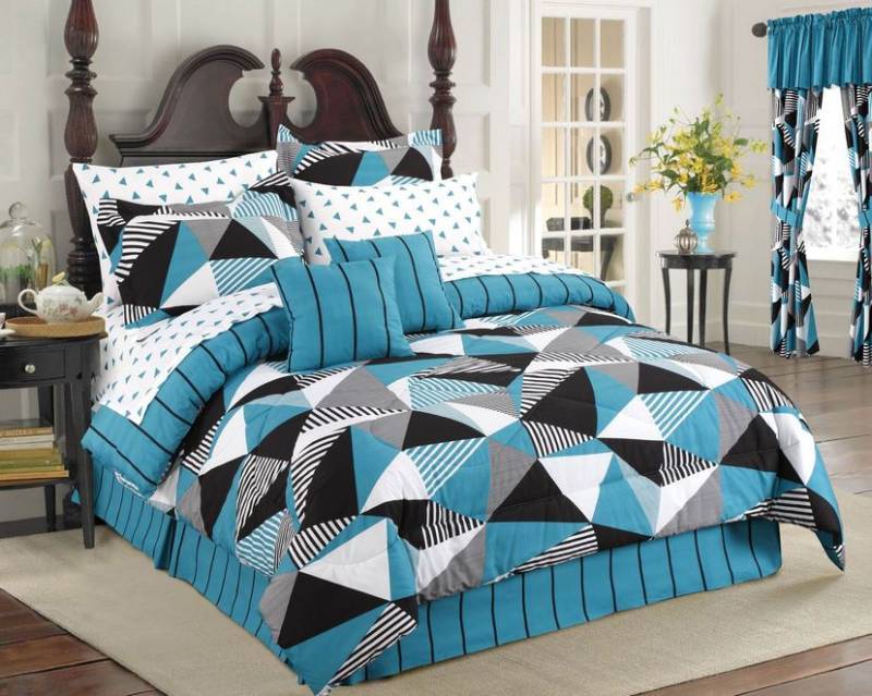 lot 10 image: alcove Headliner 20-Pc. Bedroom Set - Queen