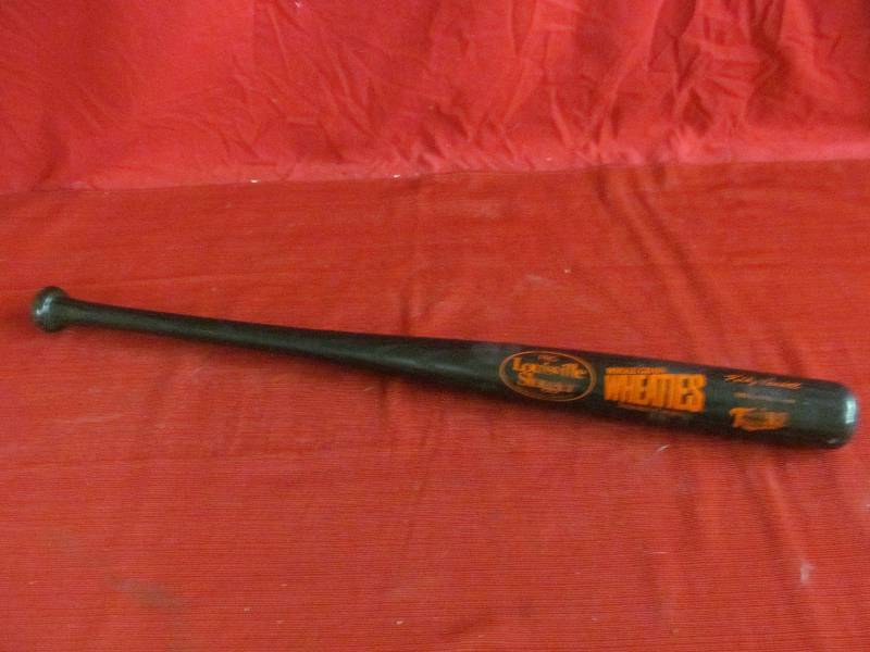 Louisville slugger bat