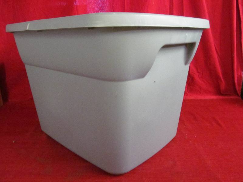 sterilite tote