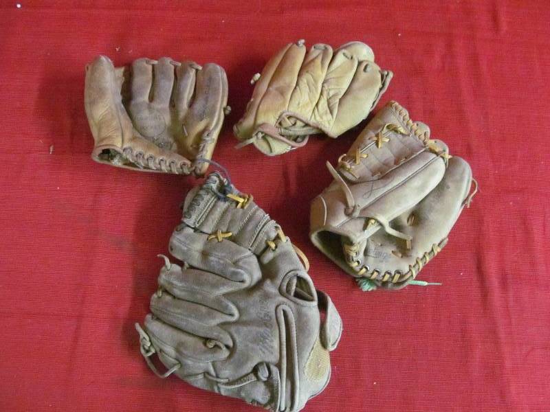 Leather Ball Gloves