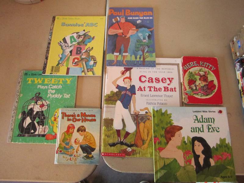 lot 19 image: Lot of kids books...