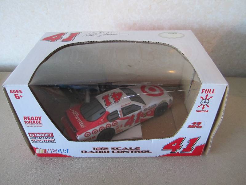 lot 46 image: NASCAR 132 scale replica...