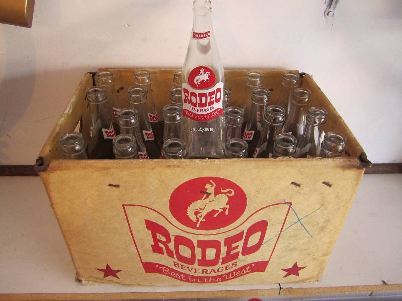 lot 72 image: Crate of Rodeo beverage bottles...