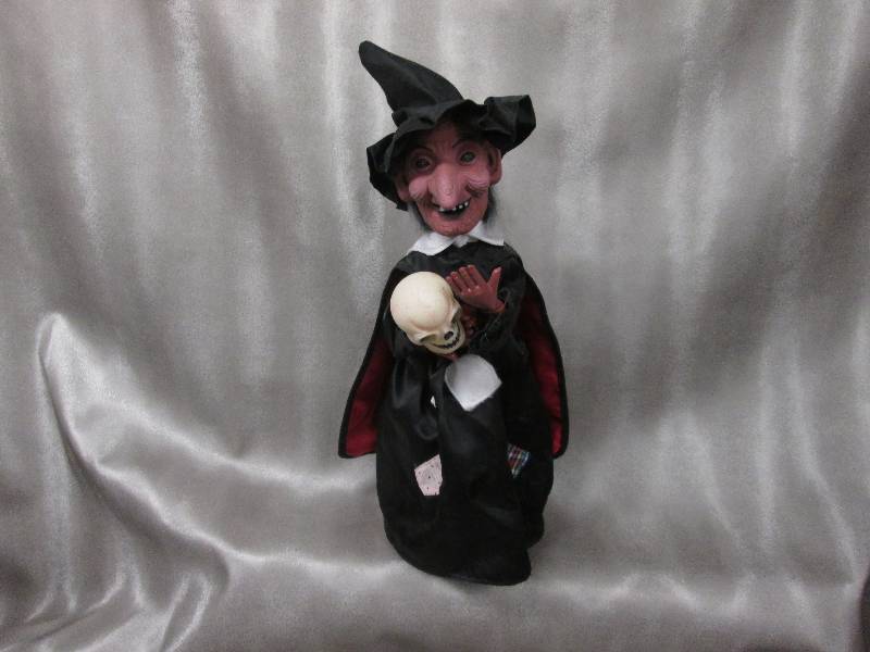 Animated Scary Witch- untested...