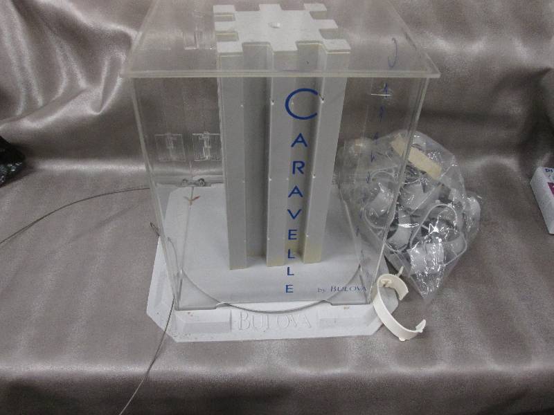 Bulova Display, Watch Display holde...
