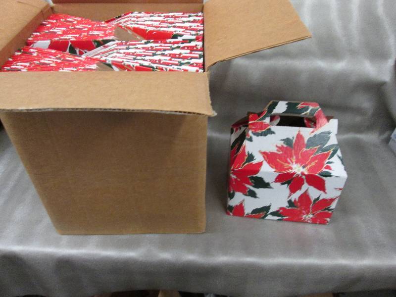 Case of 100 Gable Holiday Boxes...