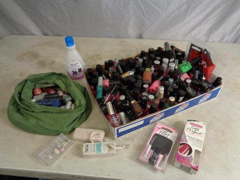 lot 134 image: Huge Assortment of Nail Polish