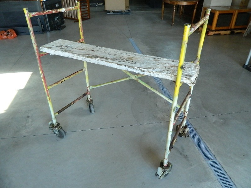 lot 20 image: Rolling Scaffold  Work Platform