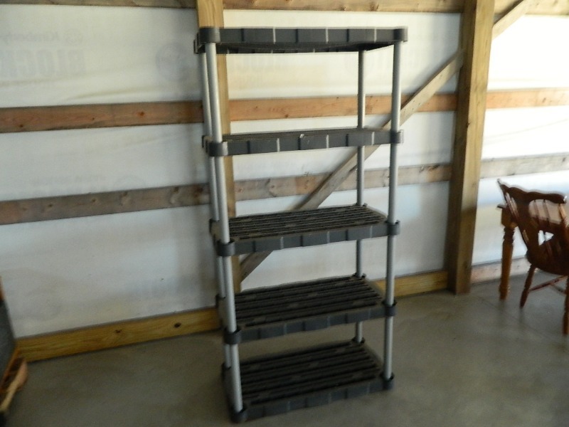 lot 26 image: 5 Tier Plastic Shelf