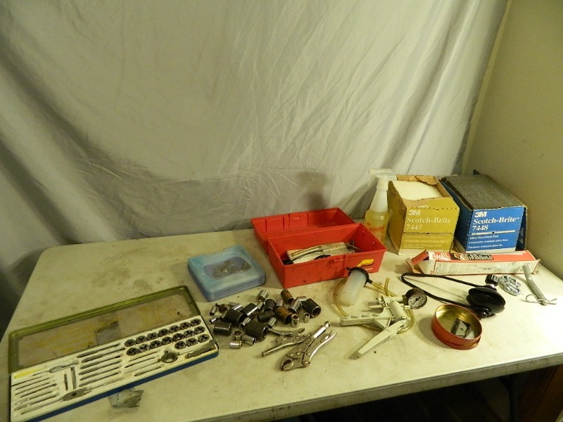 lot 92 image: Tools and Shop Supplies