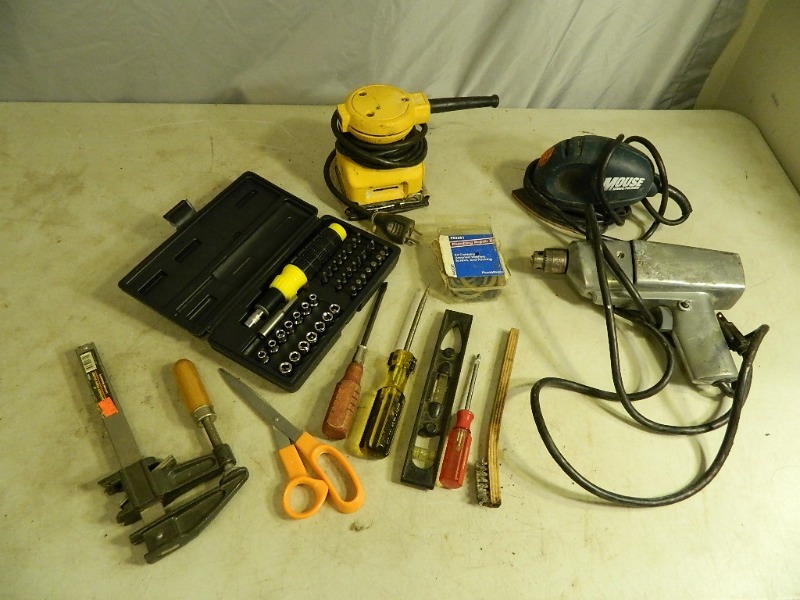lot 96 image: Assorted Power Tools