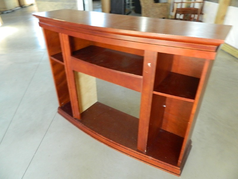 lot 176 image: Fireplace Surround