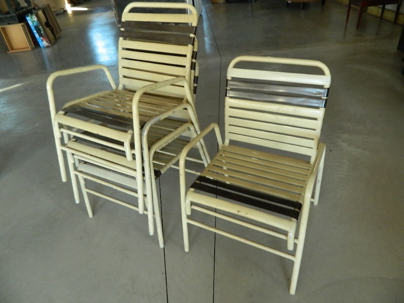 lot 182 image: 4 Aluminum Deck  Lawn Chairs