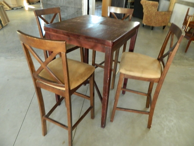 lot 183 image: High Top Table and 4 Stools