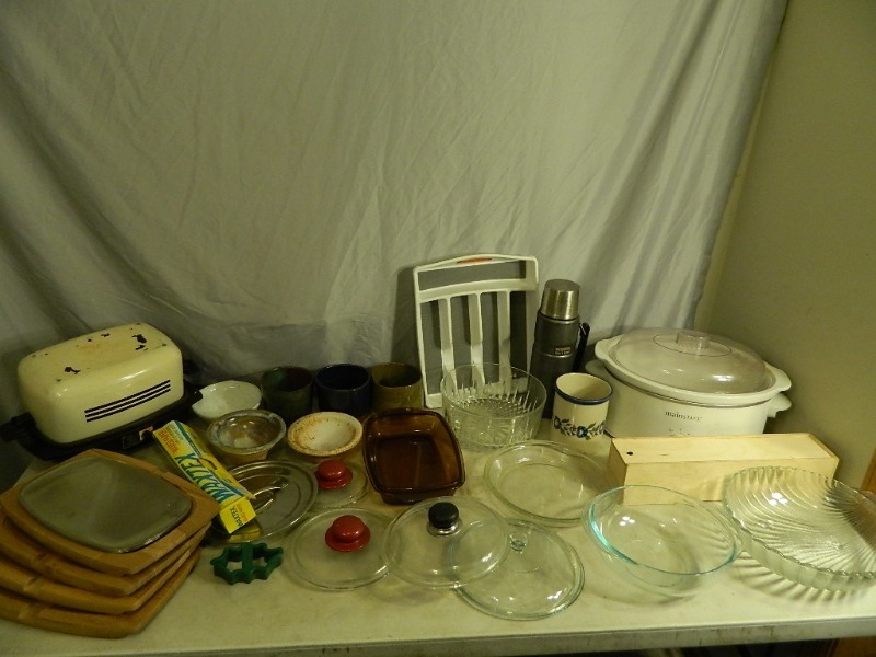 lot 156 image: Pyrex, Dishes, and More