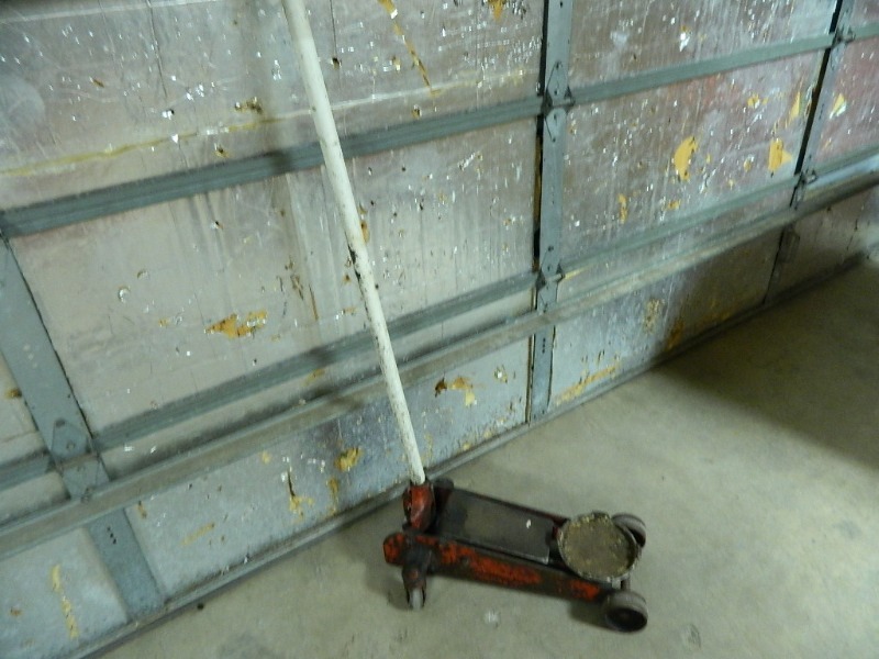 lot 24 image: Automotive Floor Jack