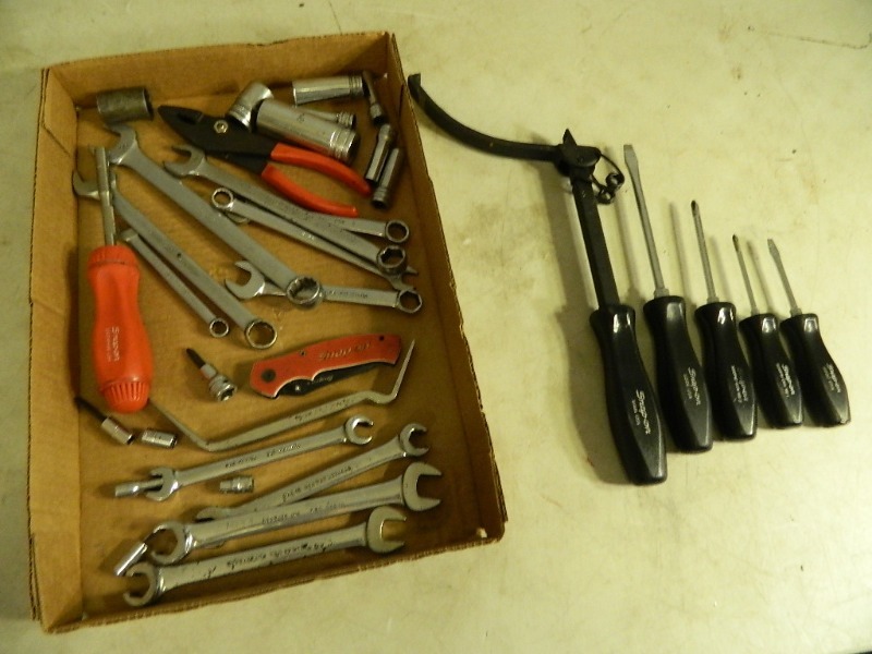 lot 36 image: Assorted Snap-On Tools