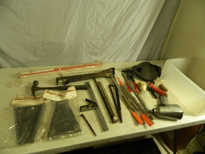 lot 57 image: Impact Wrench, Pry Bars, Tool Storage, Etc