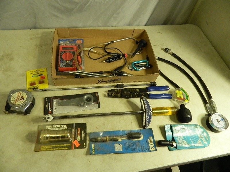 lot 71 image: Assorted Hand Tools