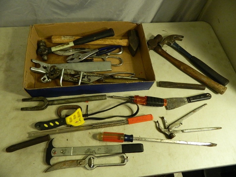 lot 72 image: Hammers, Specialty Tools, Etc