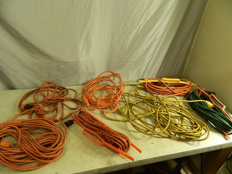 lot 88 image: 7 Extension Cords
