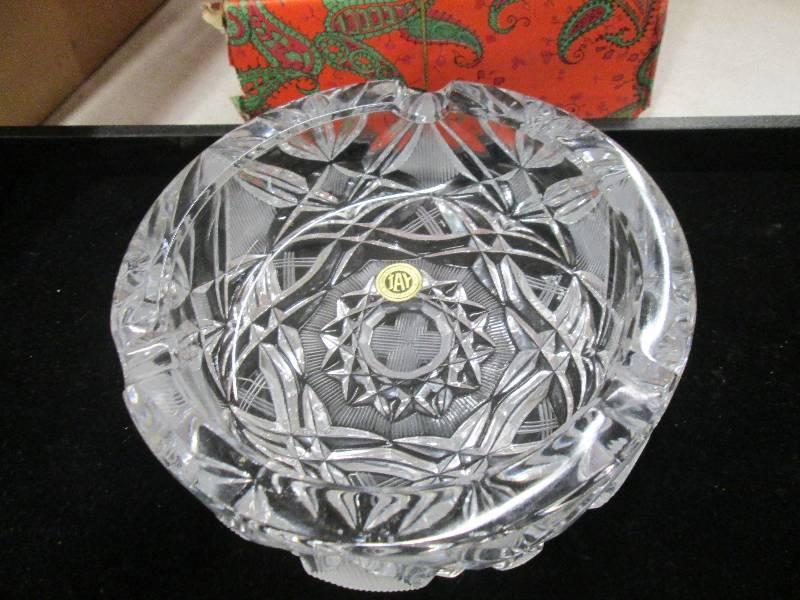 3 lead cristal ashtrays made in ita...