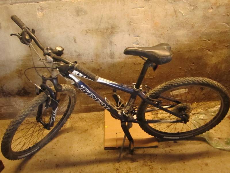 lot 71 image: Trek mountain bike...