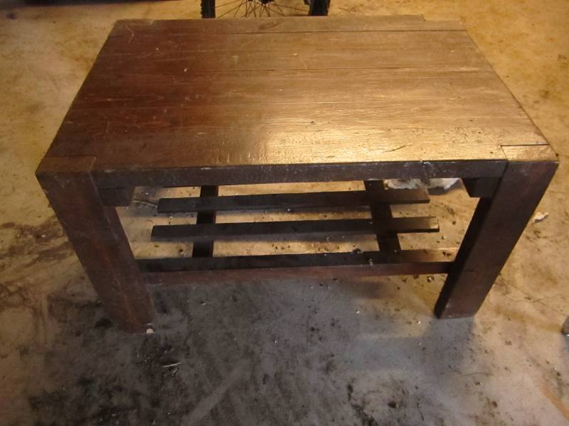 lot 76 image: 32 x 22 top wood table...