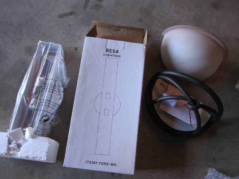 lot 91 image: New light fixtures...