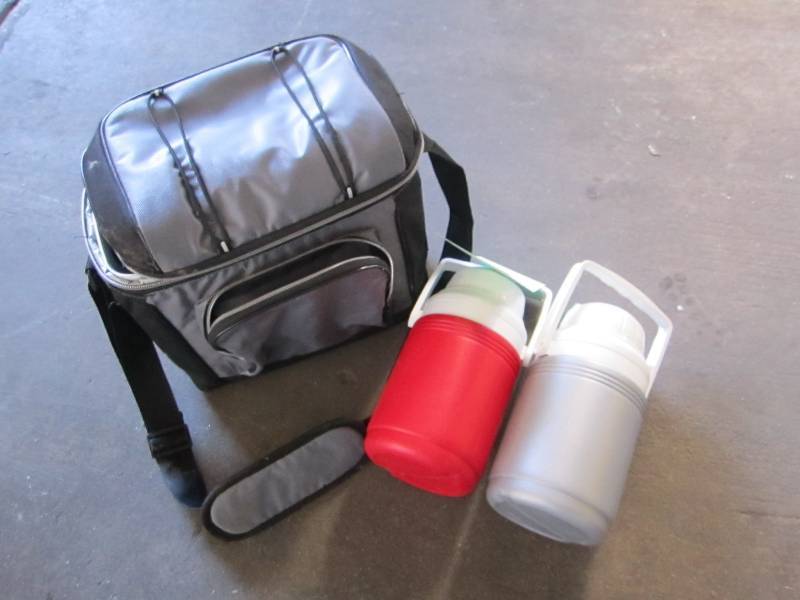 lot 109 image: Lot of new coolers...