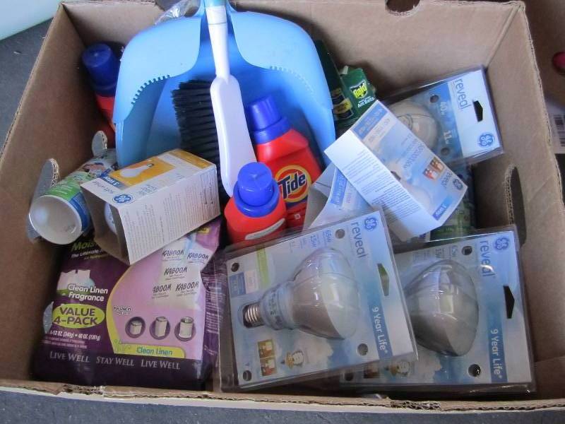 lot 114 image: Lot of home care items...