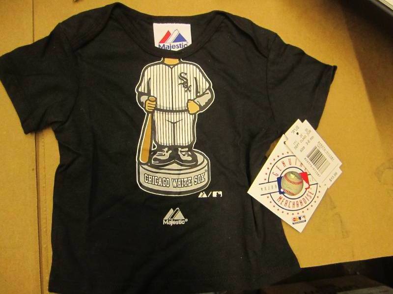 lot 162 image: 3 - 6 Months Chicago White Sox shir...