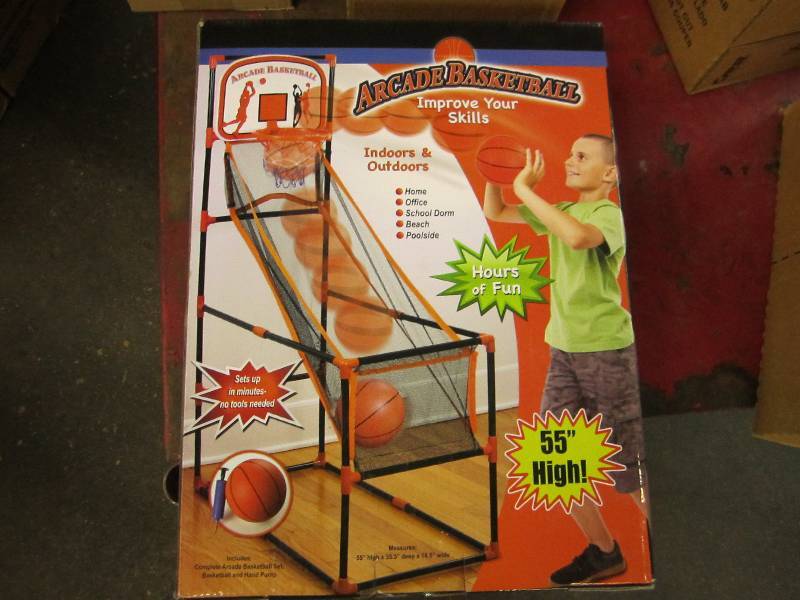 lot 169 image: 55 Arcade basketball game...