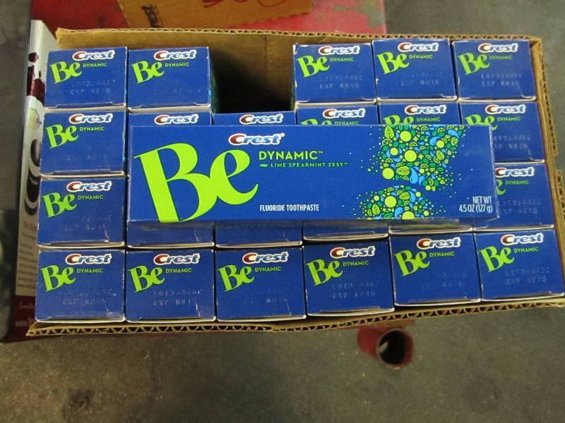 lot 185 image: Case of 24 tubes Crest lime spearmi...