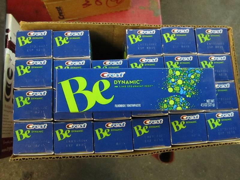 lot 186 image: Case of 24 tubes Crest lime spearmi...