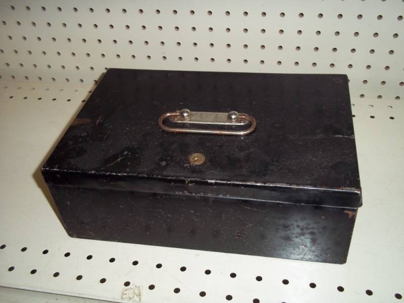 Metal Cash Box