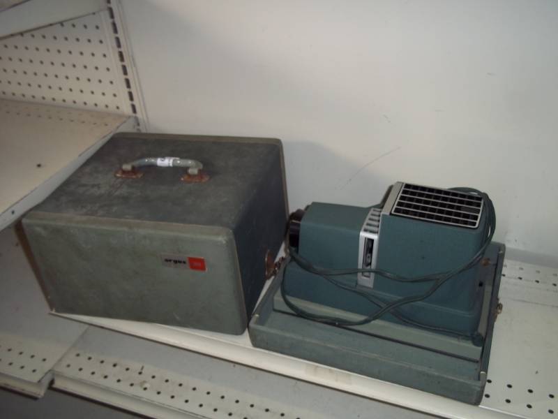 Argus 300 slide projector