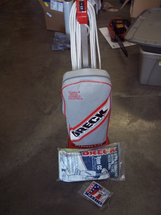 Oreck Vacuumed with extra bags and belts