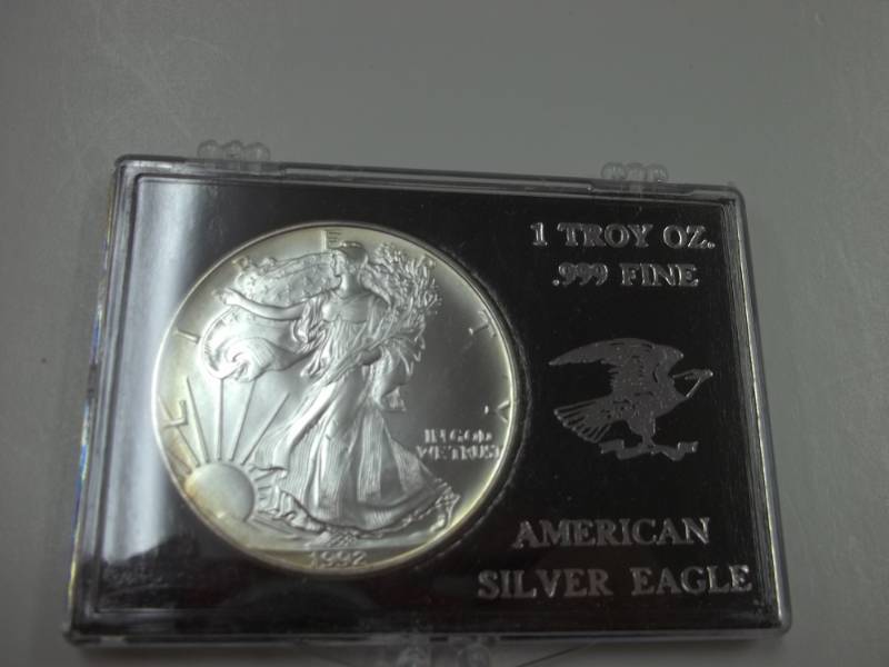 Silver American Eagle 1 Oz. Fine Silver Year 1992 Coin .999% in plastic case