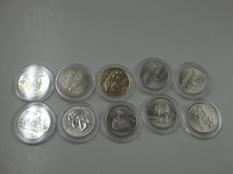 10 - 2000 Virginia Quarters in case