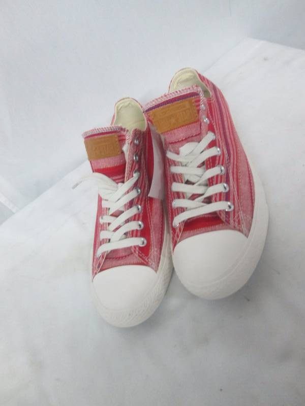 lot 53 image: Converse Unisex Chuck Taylor Crafted Text Low-Cut