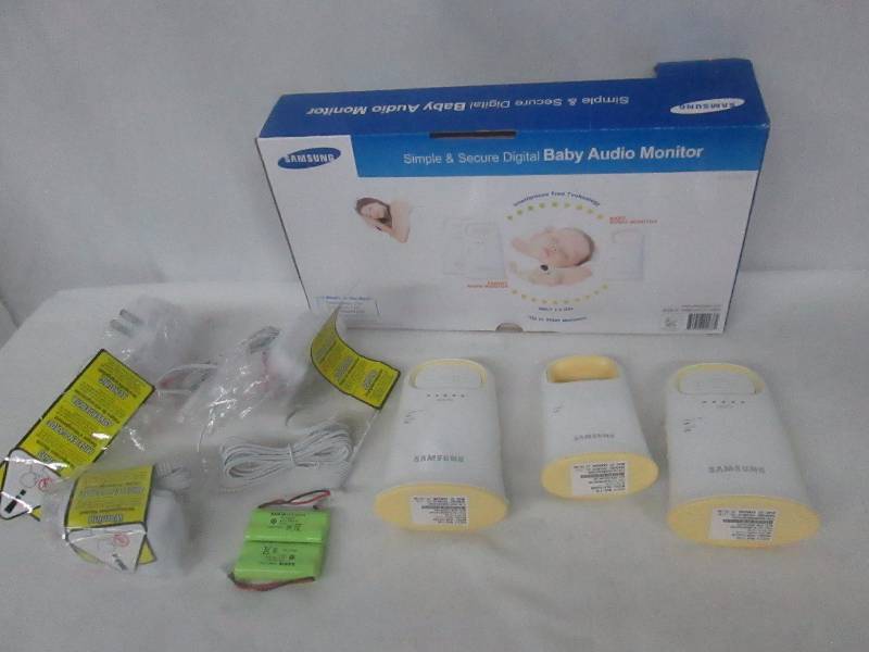 lot 20 image: Samsung Digital Wireless Audio Baby Monitor